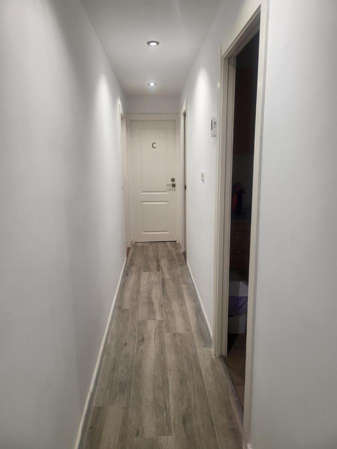 Habitaciones Con Bano Compartido En Bonito Apartamento En Badalona Ngoại thất bức ảnh